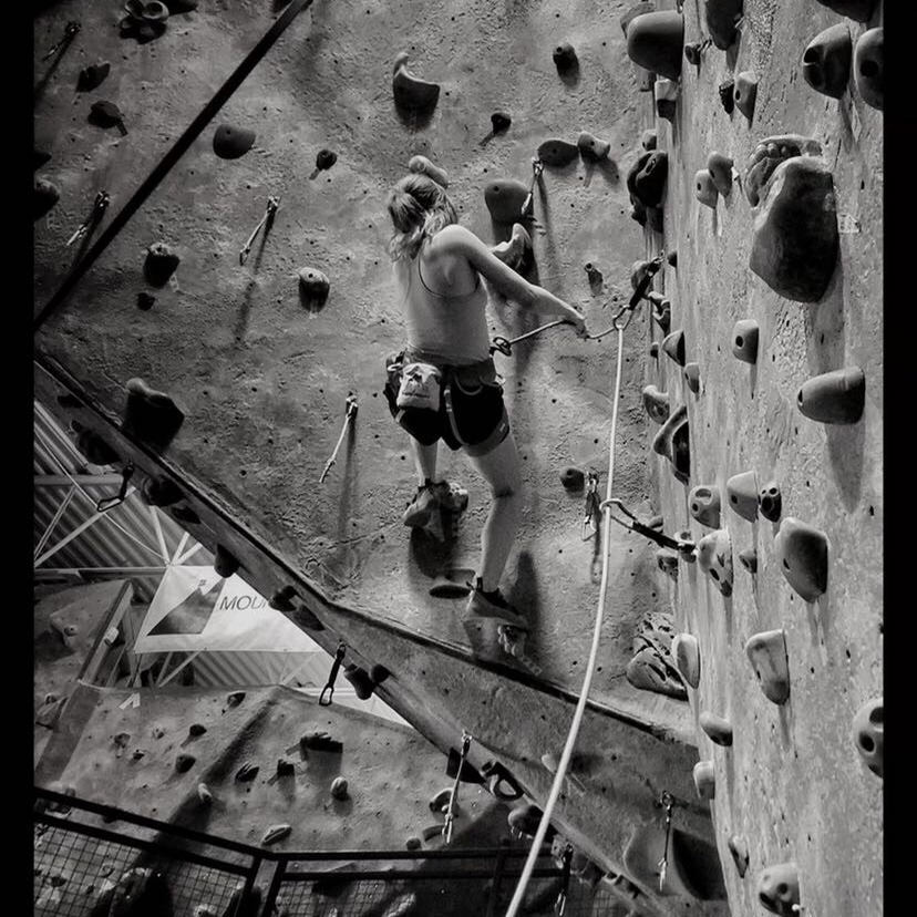 climbing gear and equipements